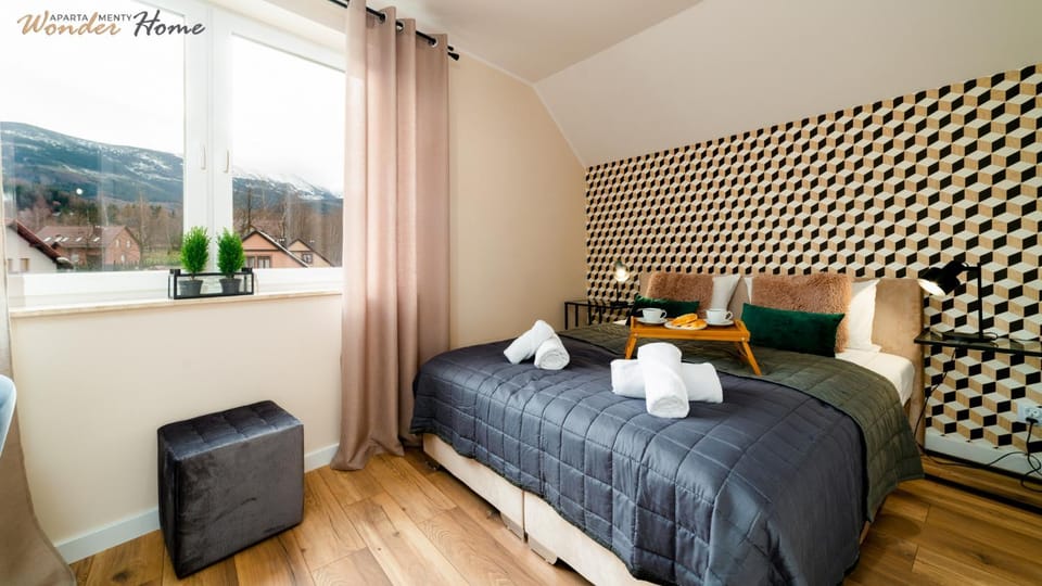 Bed, Photo of the whole room, Bedroom, towels