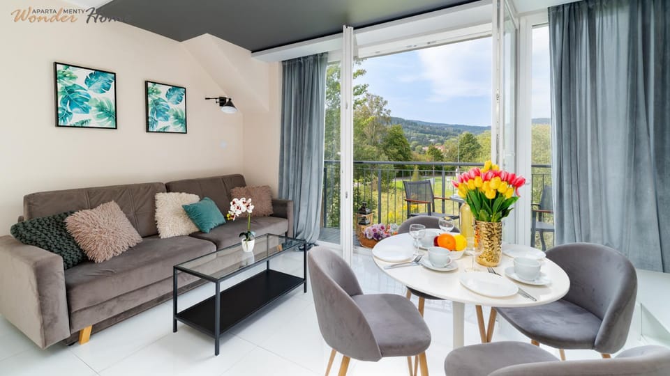 Day, Natural landscape, View (from property/room), Balcony/Terrace, Living room, Seating area, Dining area, Mountain view