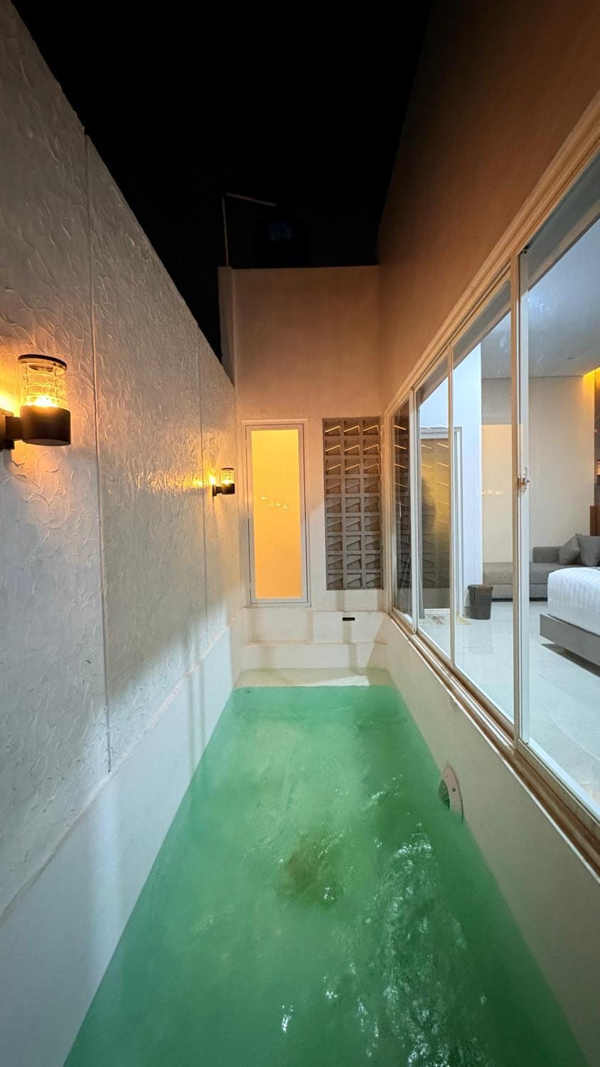 Pool view, Swimming pool