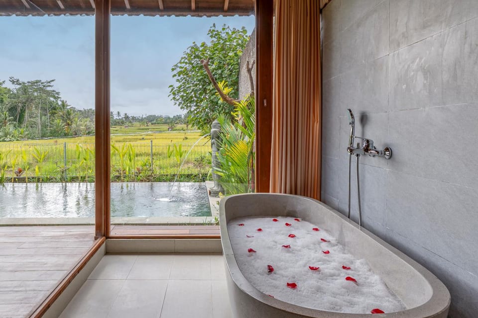 Bathroom, Bath