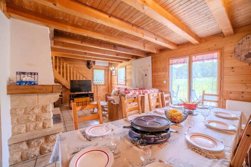 Seating area, Dining area