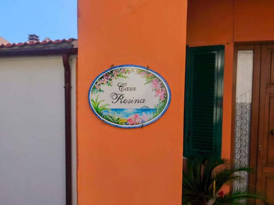 Day, Property logo or sign