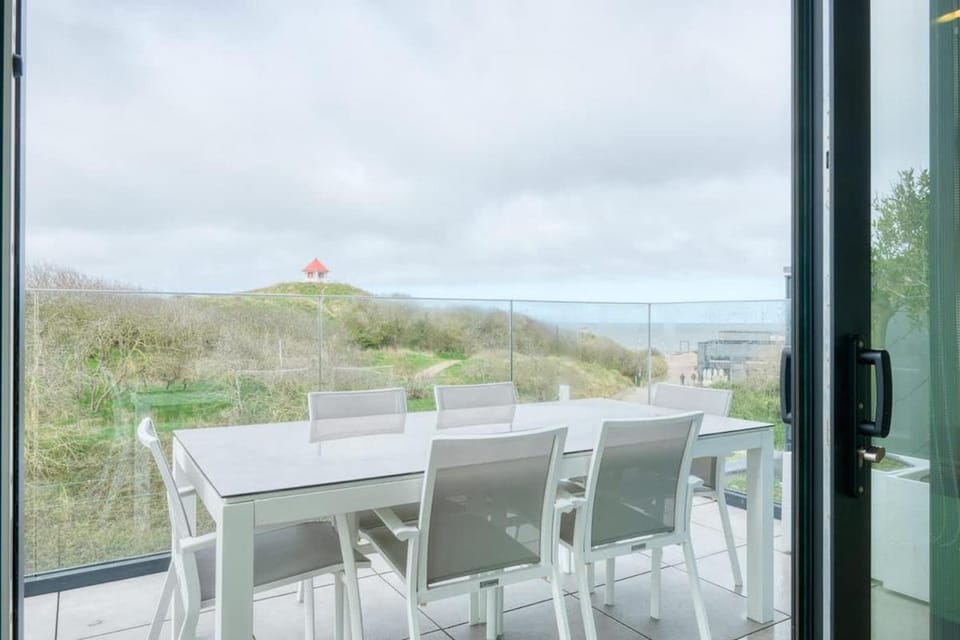 Luxurious penthouse with stunning view Apartment in De Haan