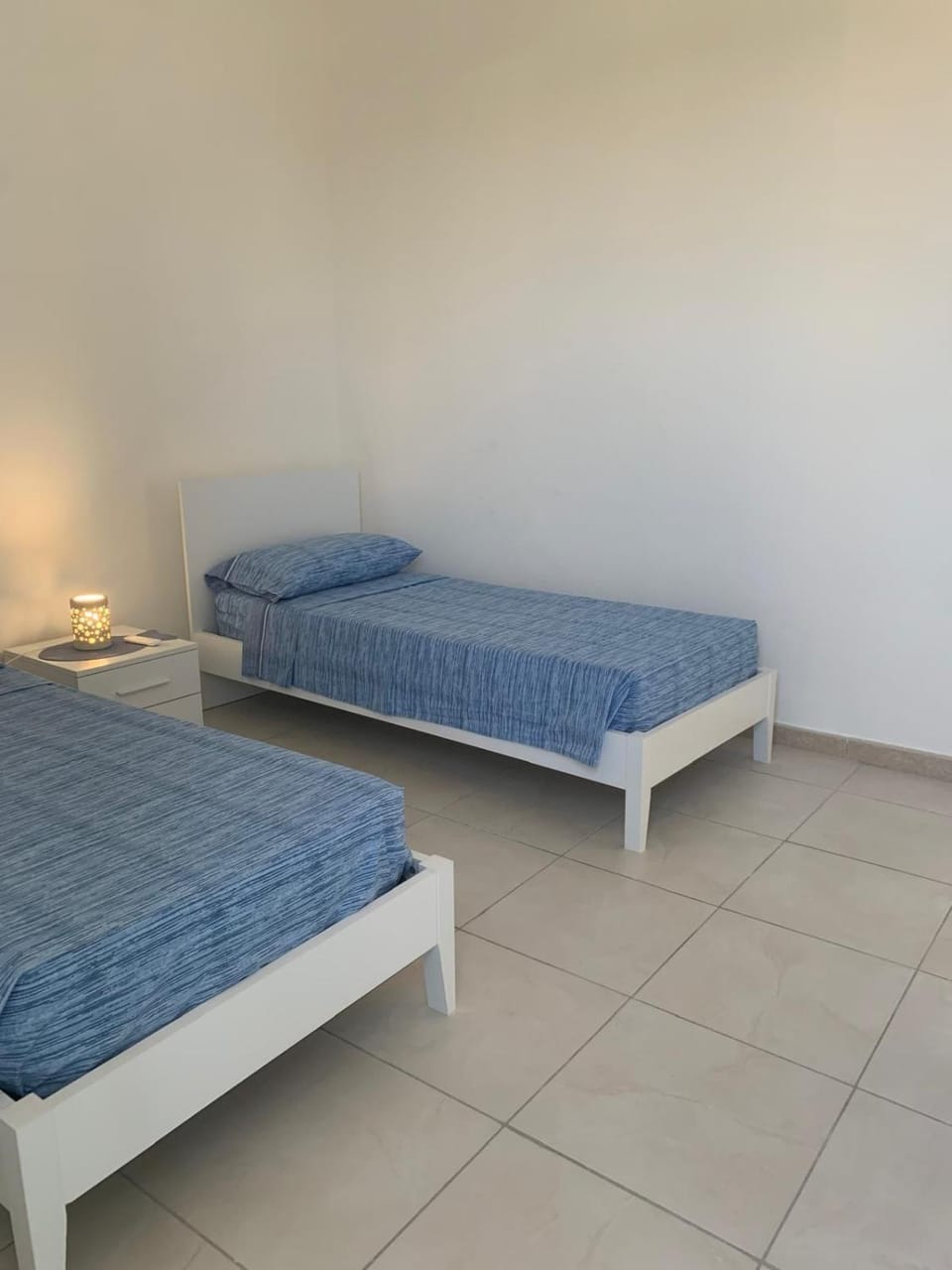 Bed, Decorative detail, Bedroom