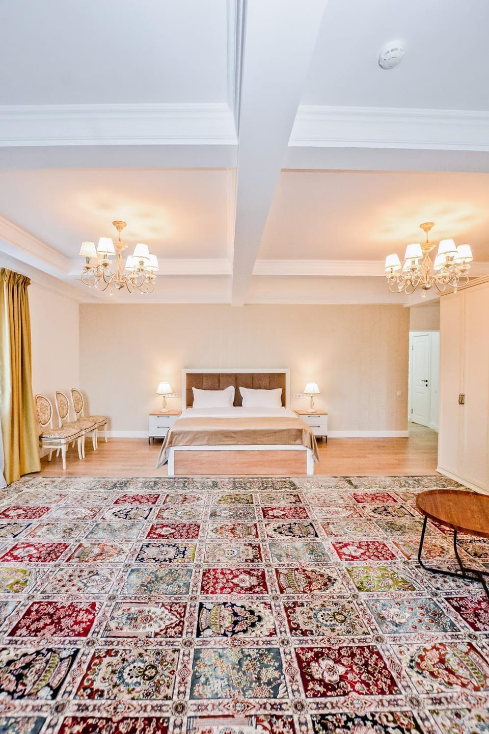 Hotel Astoria, в самом центре города Hotel in Kazakhstan