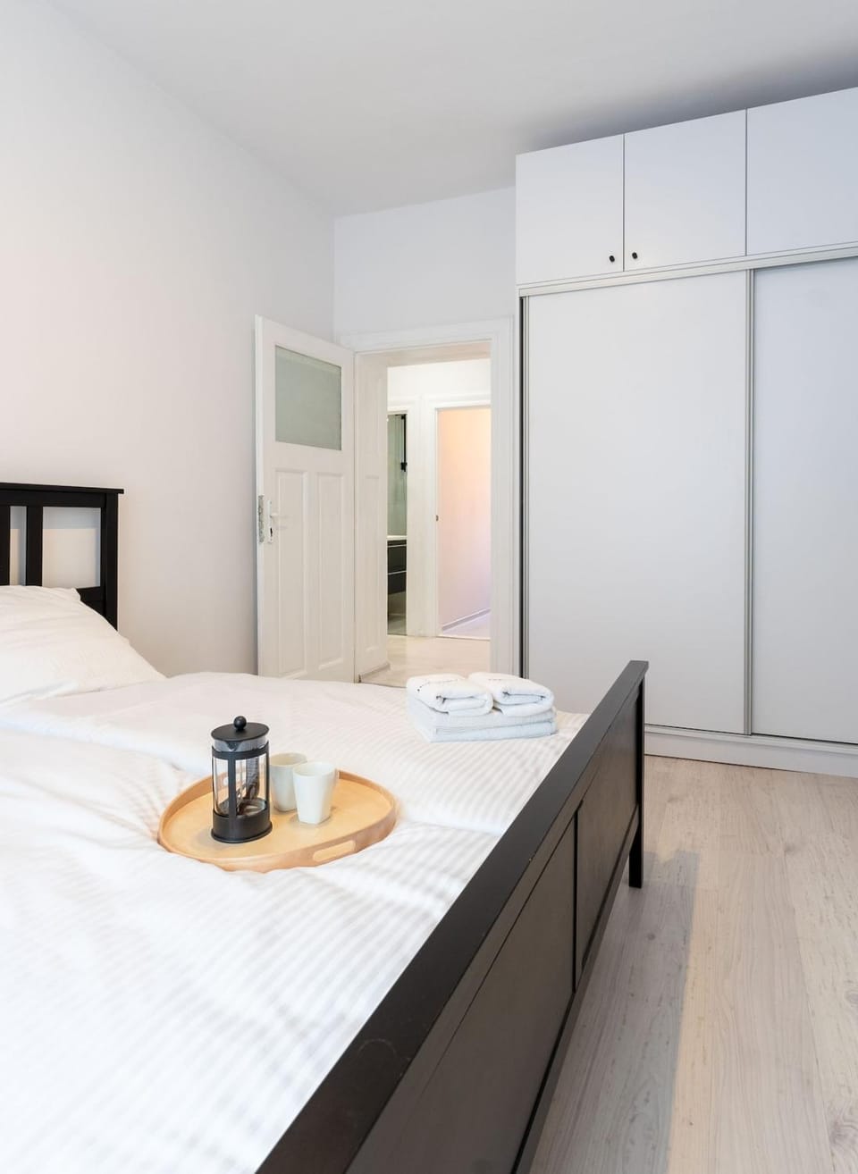 Bed, Photo of the whole room, Bedroom, wardrobe