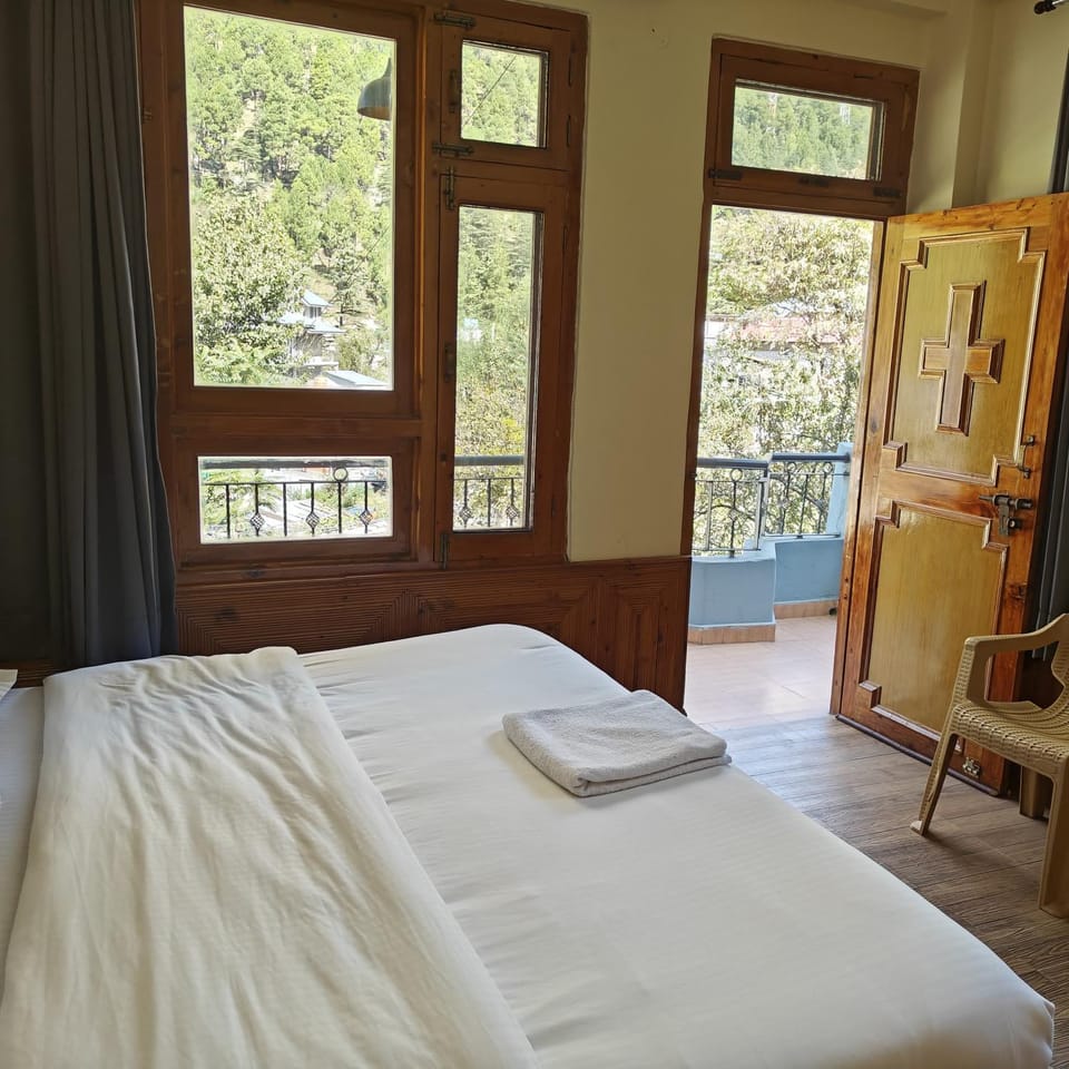 Qpoint hotel Hotel in Himachal Pradesh
