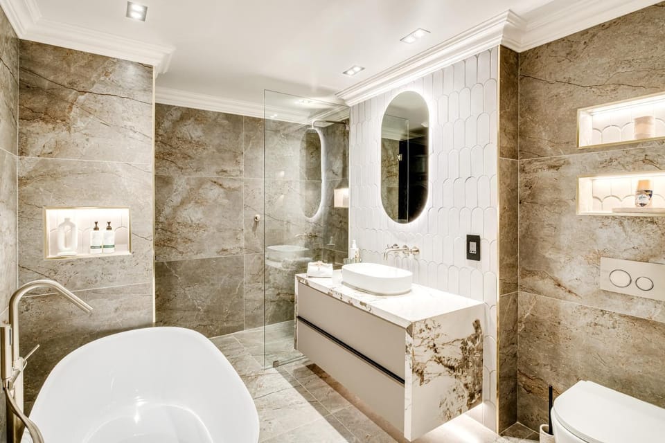 Shower, Bathroom, Bath, washing machine, dryer