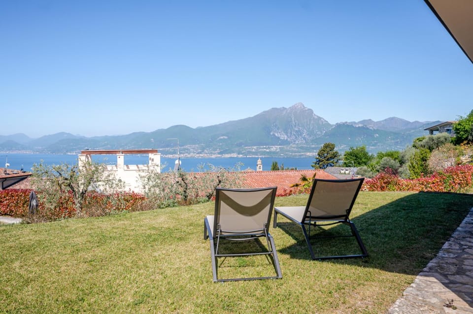 Patio, Day, Natural landscape, Lake view, Mountain view