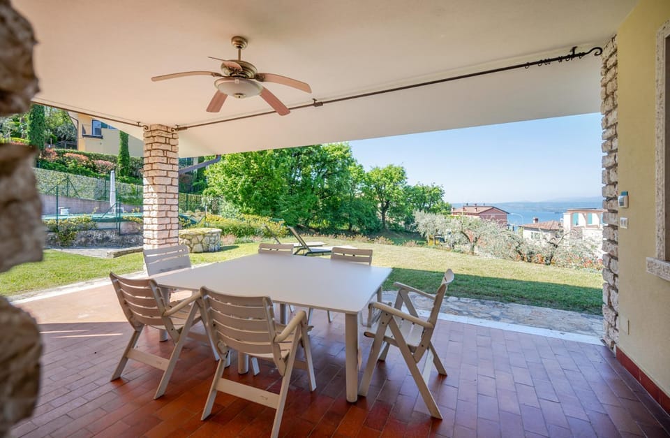 Patio, Day, Balcony/Terrace