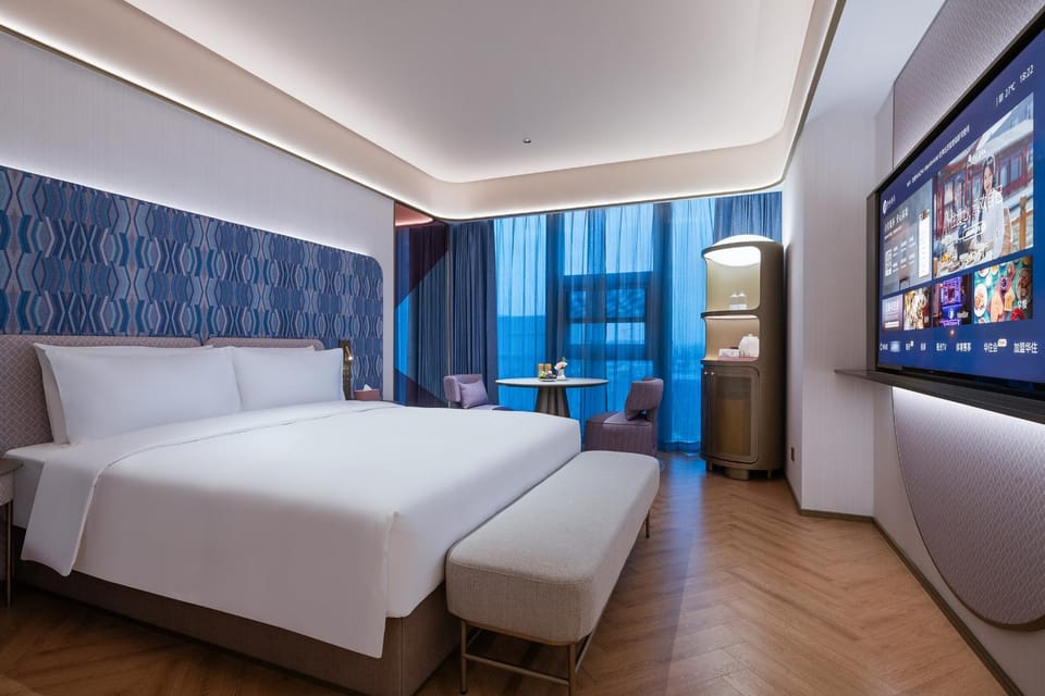 Communal lounge/ TV room, Bed, TV and multimedia, Photo of the whole room, Evening entertainment, Bedroom