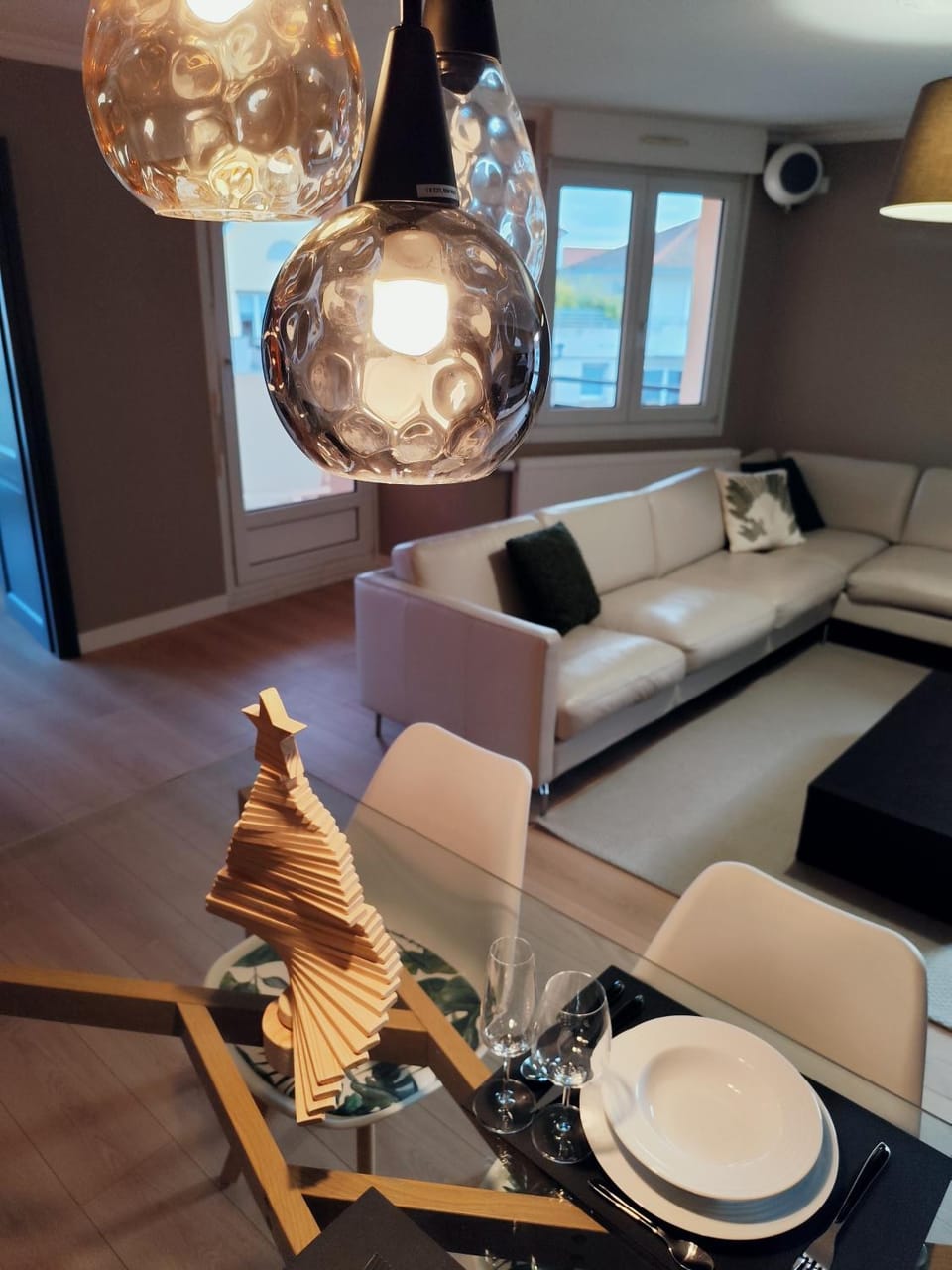 Living room, Dining area
