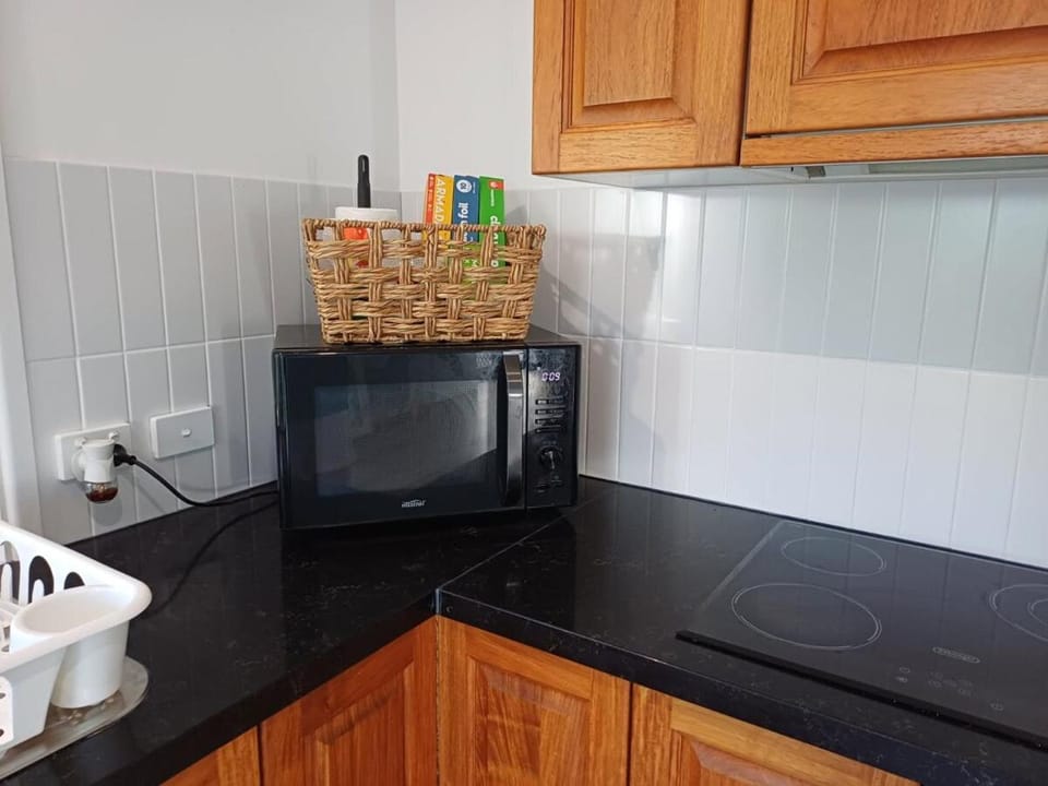 Kitchen or kitchenette, oven, stove