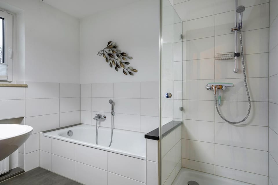 Bathroom, Living room