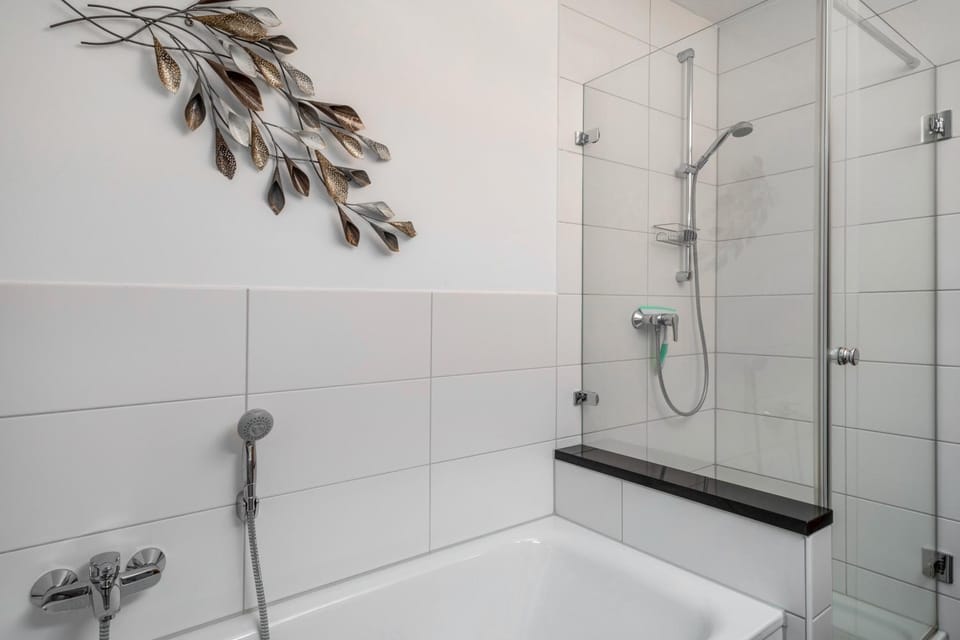 Bathroom, Living room