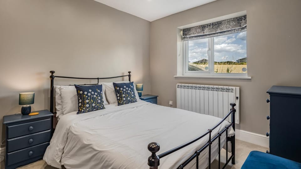 Bed, View (from property/room), Bedroom
