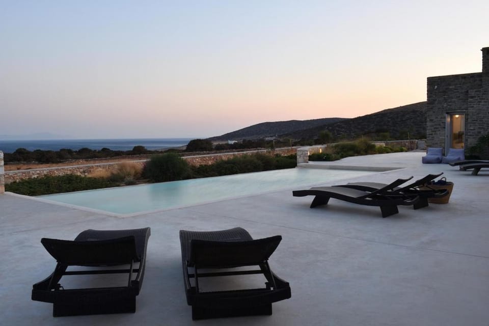 Villa Apa Calma Villa in Paros, Greece