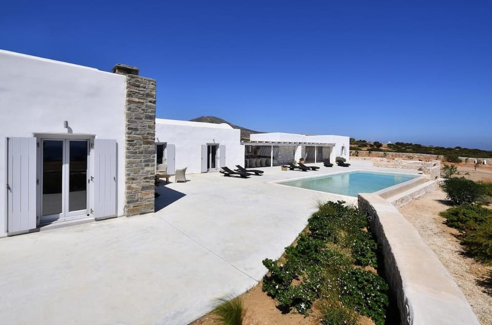 Villa Apa Calma Villa in Paros, Greece