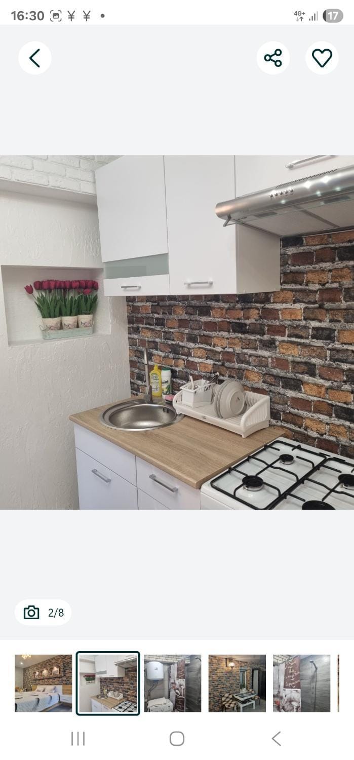 2КОМНАТНАЯ квартира в центре с отдельным входом Apartment in Ukraine