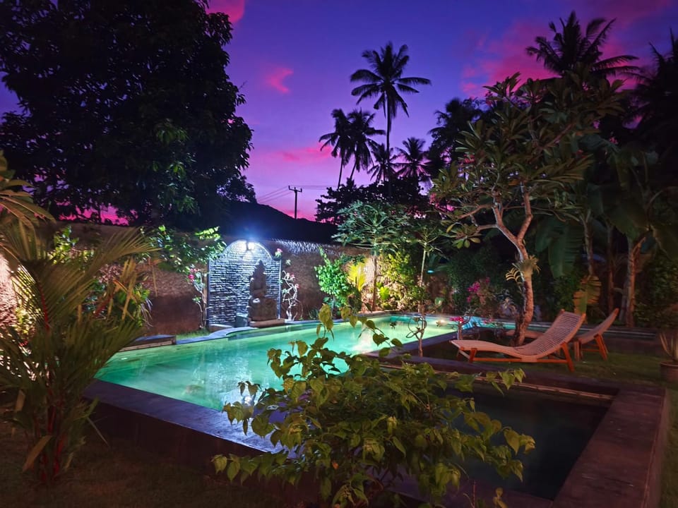 Garden, Swimming pool