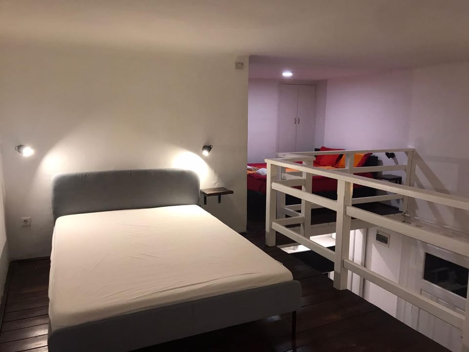 Zonaflat - LongTermRent- OPERA Apartment in Budapest