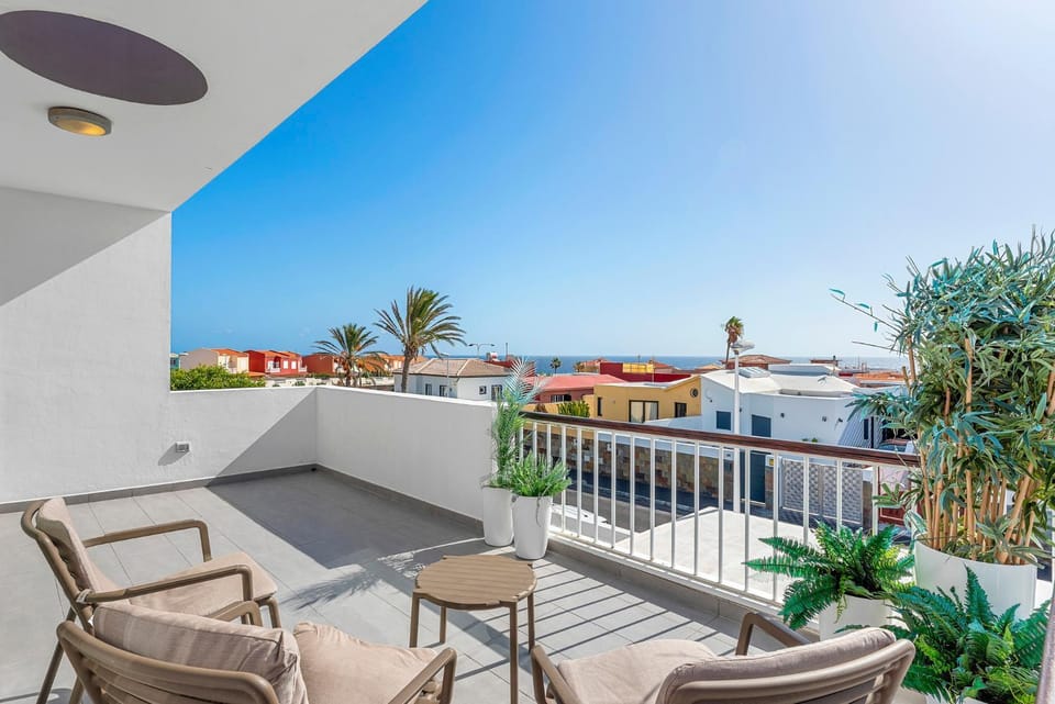 Natural landscape, View (from property/room), Balcony/Terrace
