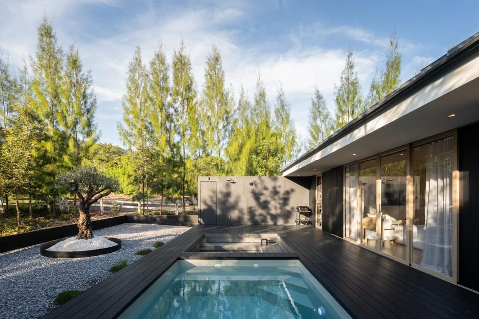 Balcony/Terrace, Mountain view, Swimming pool, Swimming pool, Open Air Bath
