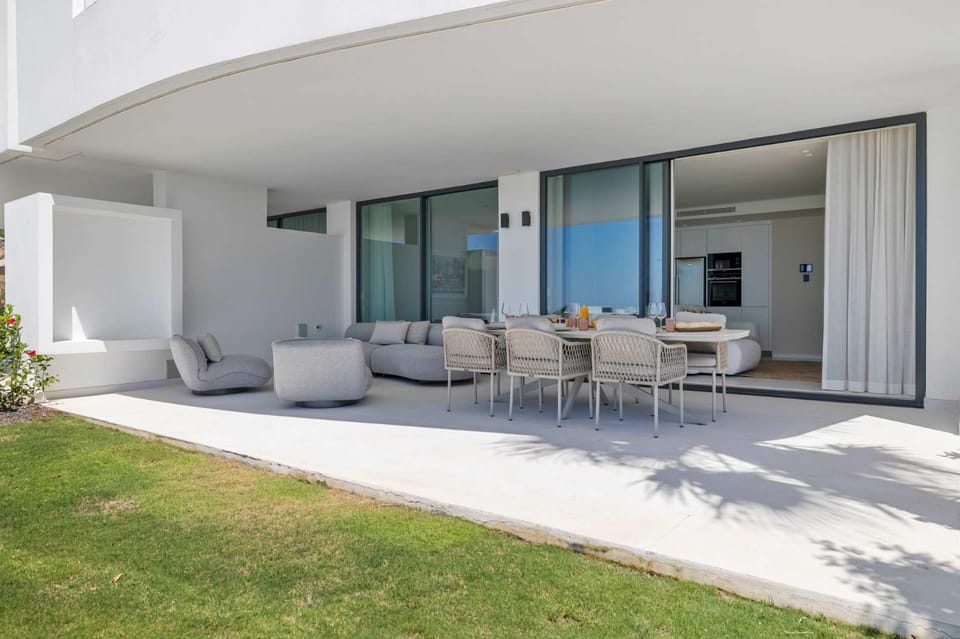 Patio, Balcony/Terrace, Seating area, Dining area