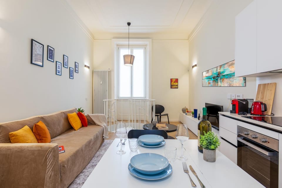Kitchen or kitchenette, Living room, Dining area