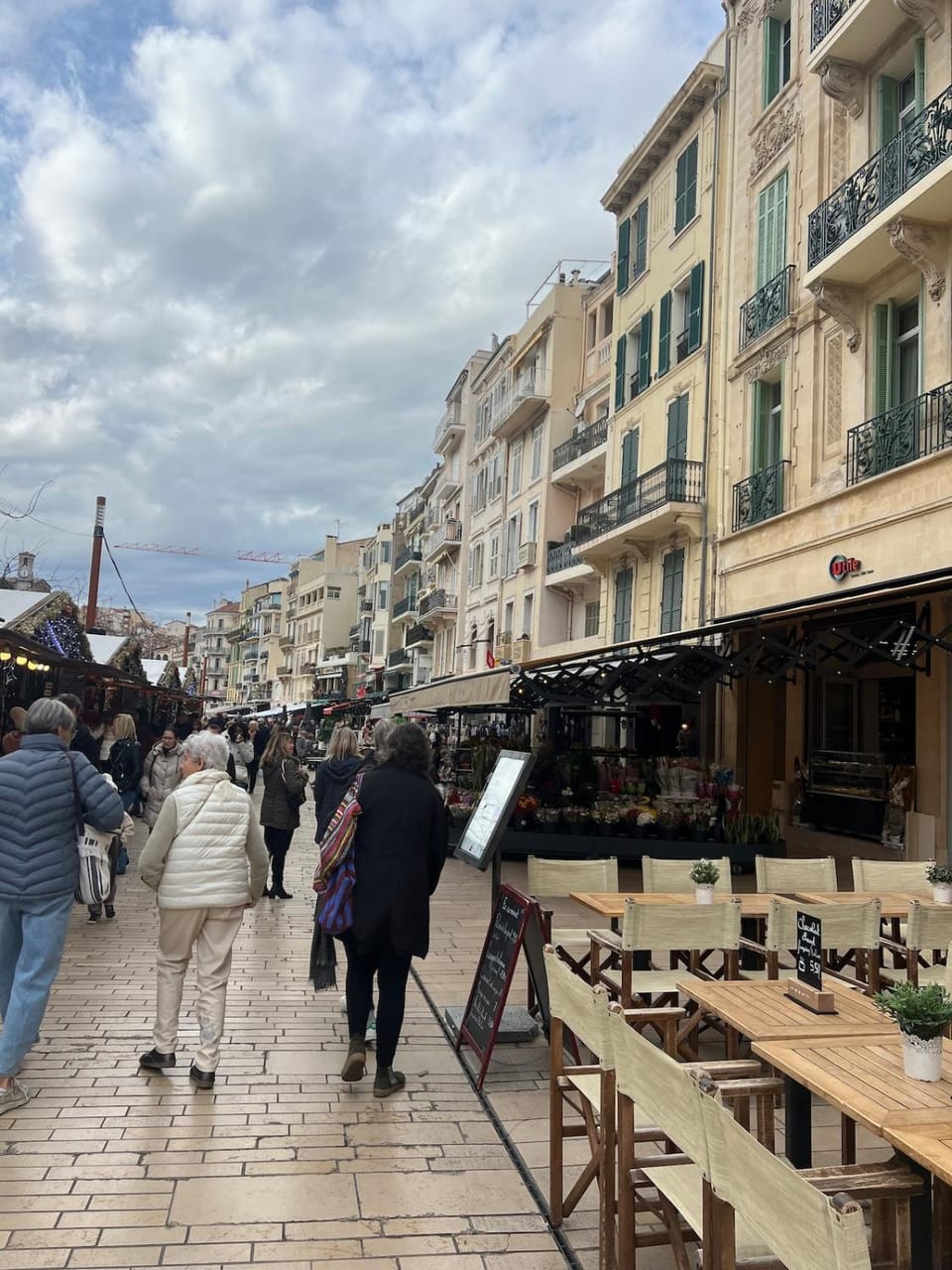 King size studio Rue Félix Faure 100 m Palais et plage Apartment in Cannes