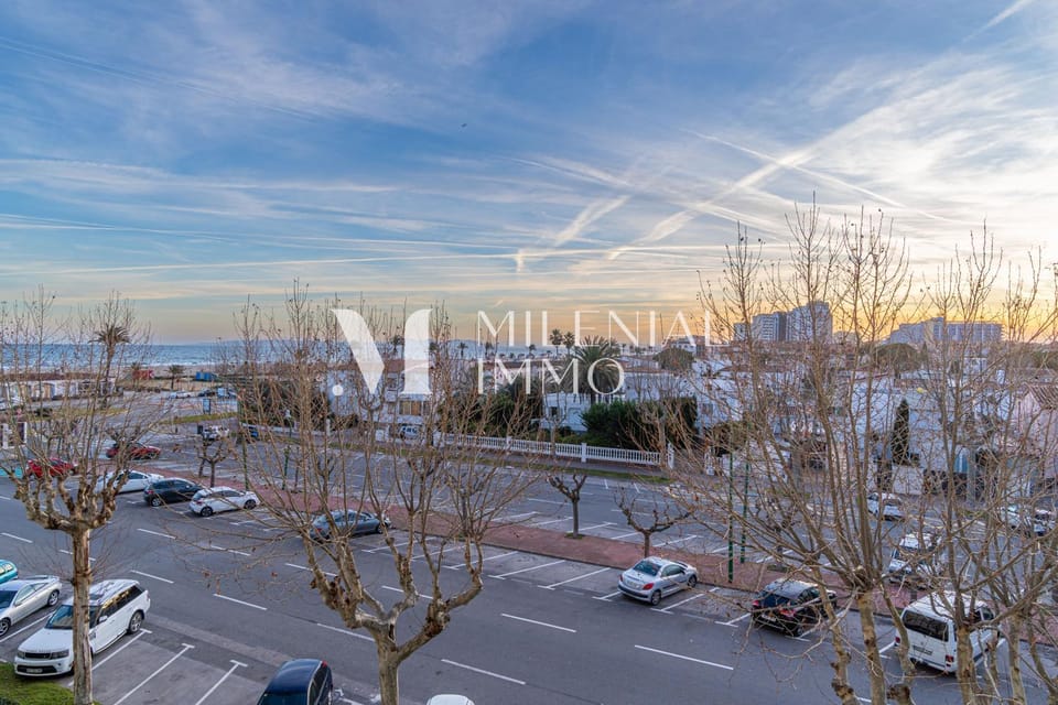 Neighbourhood, Sea view