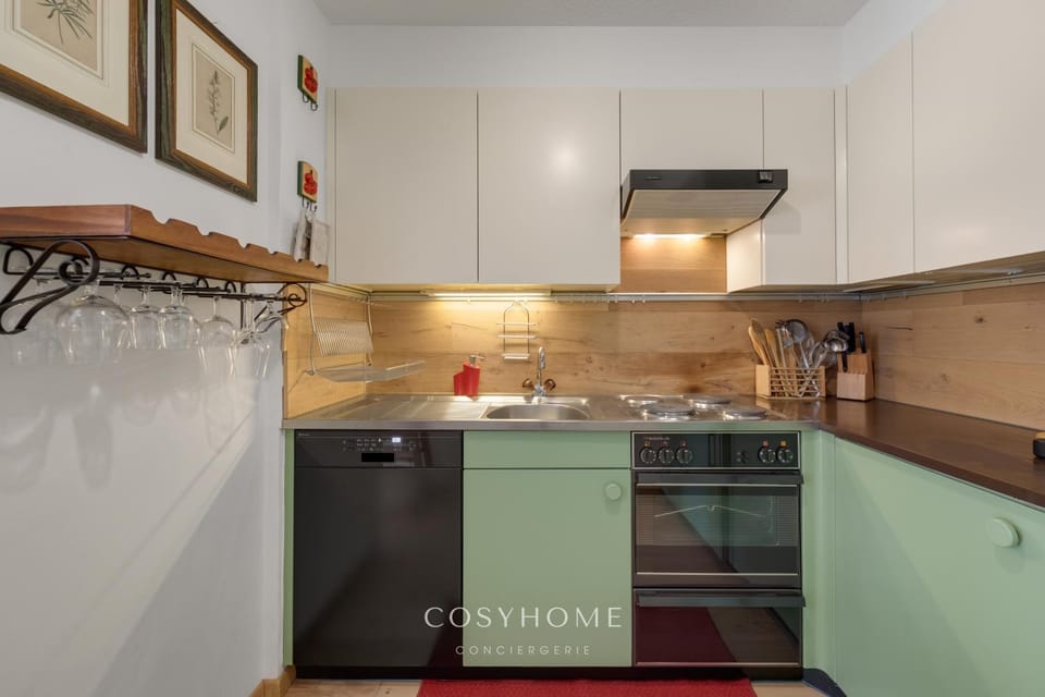 Kitchen or kitchenette, stove, kitchen