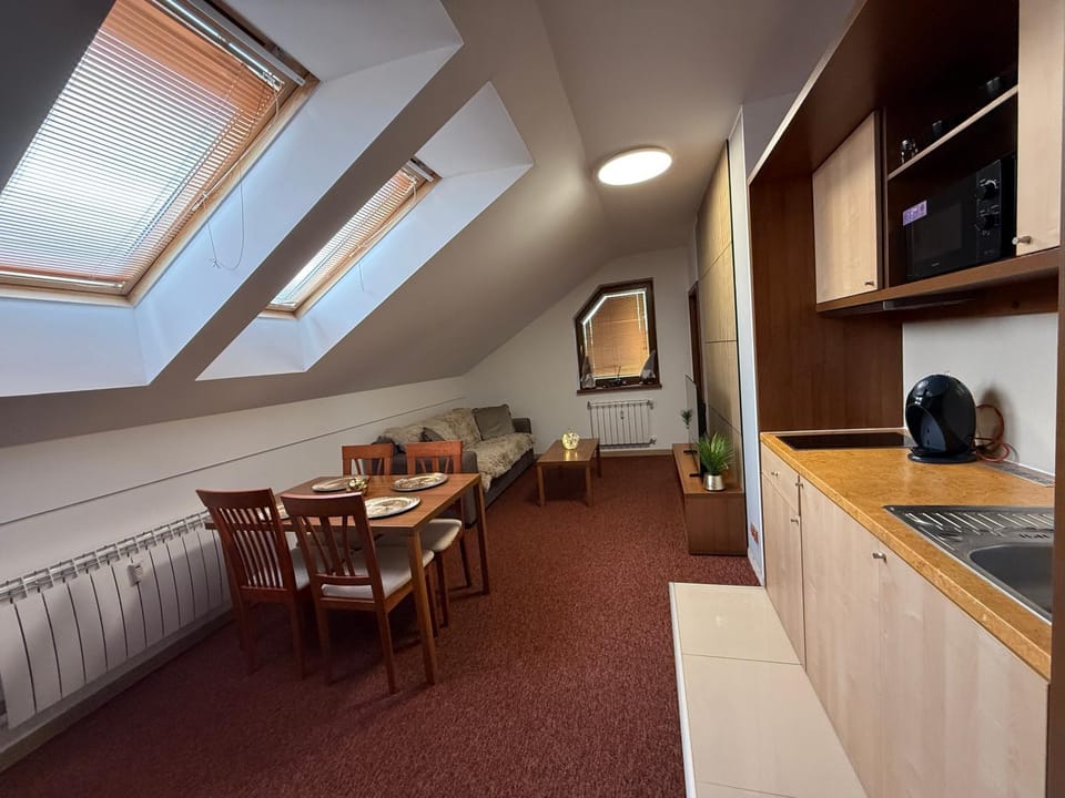 Tatragolf - Apartman s vyhladom na Tatry - Parking Apartment in Slovakia