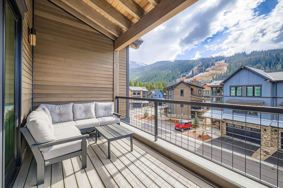 37 Alcove townhouse House in Keystone