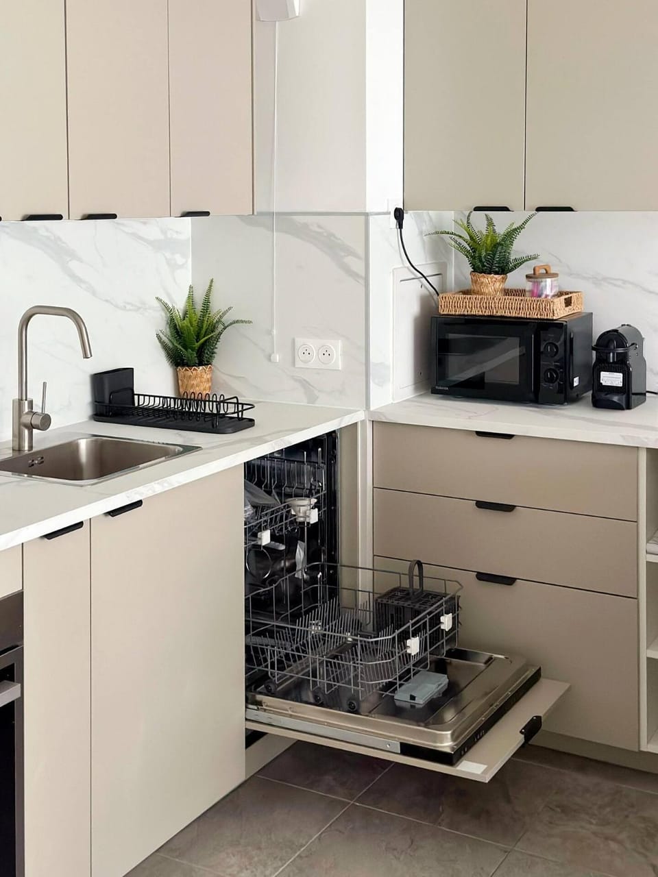 C 23 Appartement confortable et lumineux - Colombes Apartment in Île-de-France