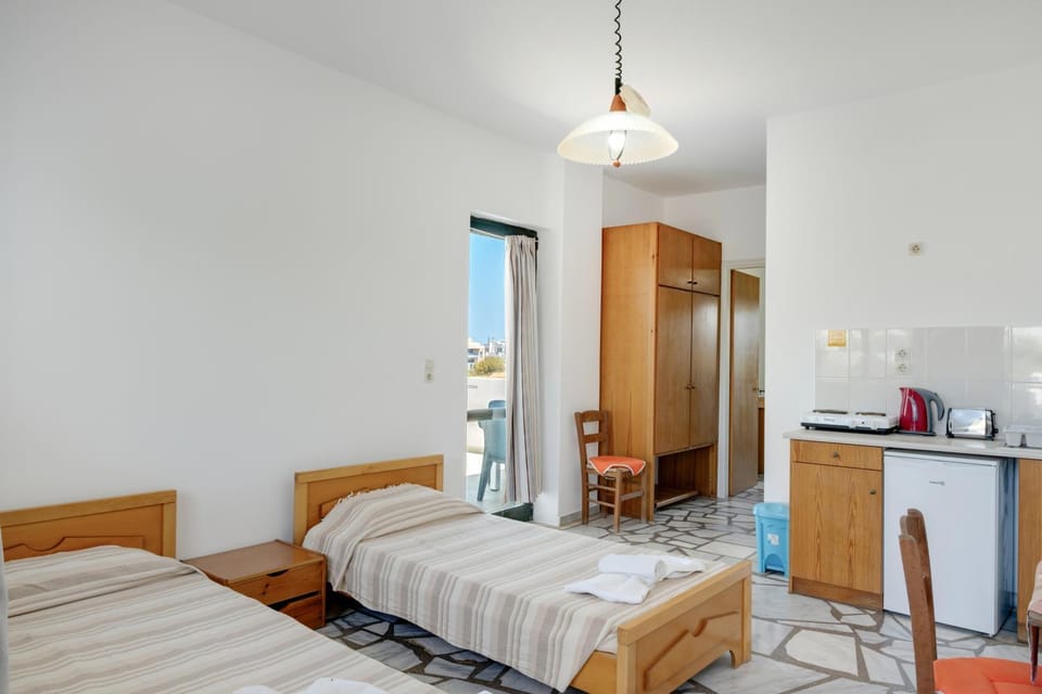 Property building, Living room, Bedroom