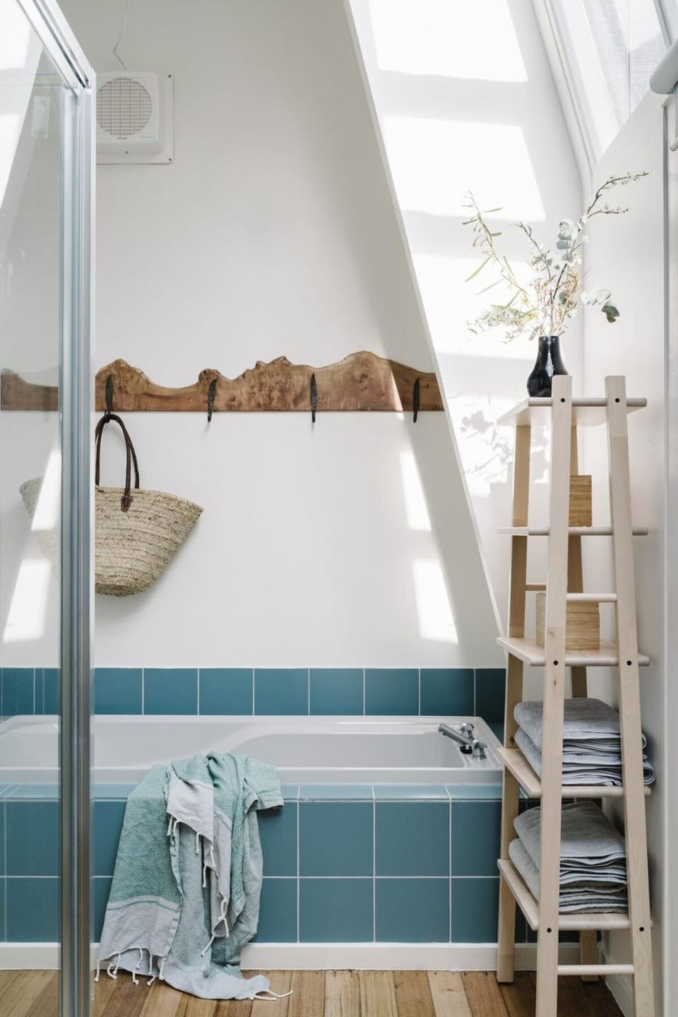 Clifton's Ark - Beautiful Beach House Escape Apartment in Tasmania