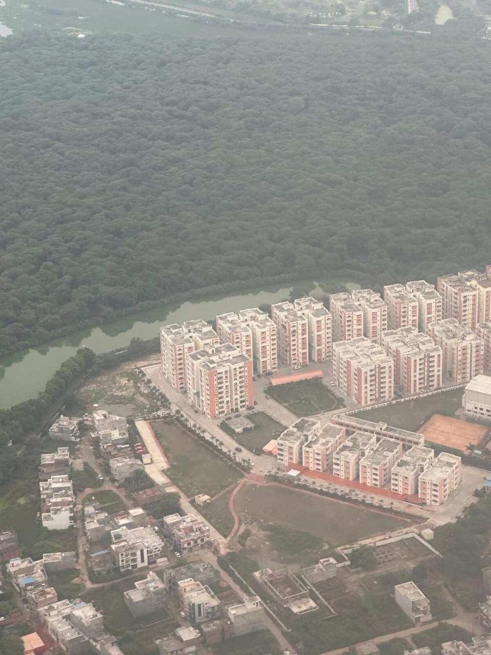 Spacious Lakeview Apartment with Balcony Apartment in Lucknow