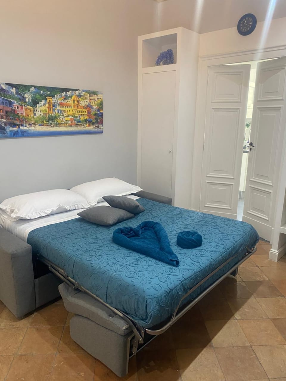 Donna Sofi Naples Apartment in Naples