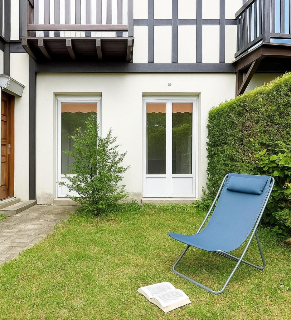 L'Acacia, F2 terrasse et jardin,plage à 400mètres Apartment in Houlgate