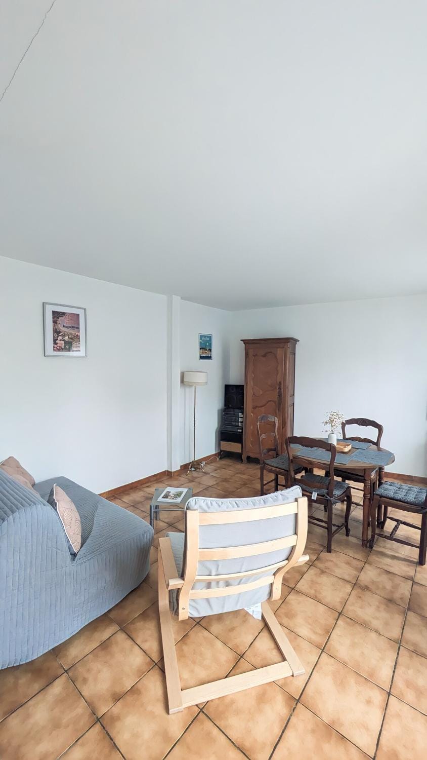 L'Acacia, F2 terrasse et jardin,plage à 400mètres Apartment in Houlgate