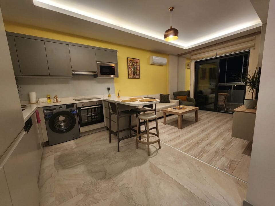 TOROS BULVAR Cozy fancy Sea view next to the Mall and near to the Beach, in the mid of Alanya Mahmutlar! Apartment in Antalya Province