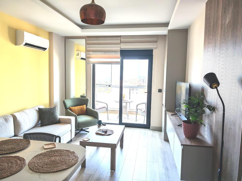 TOROS BULVAR Cozy fancy Sea view next to the Mall and near to the Beach, in the mid of Alanya Mahmutlar! Apartment in Antalya Province