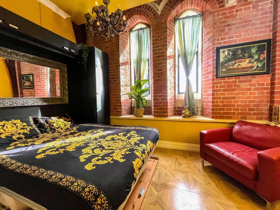 Contractor Stay Portsmouth - 3BR - Free Parking Apartment in Portsmouth