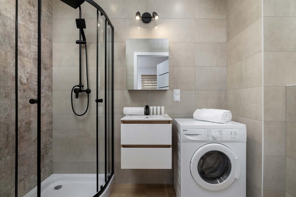 Shower, Bathroom, washing machine