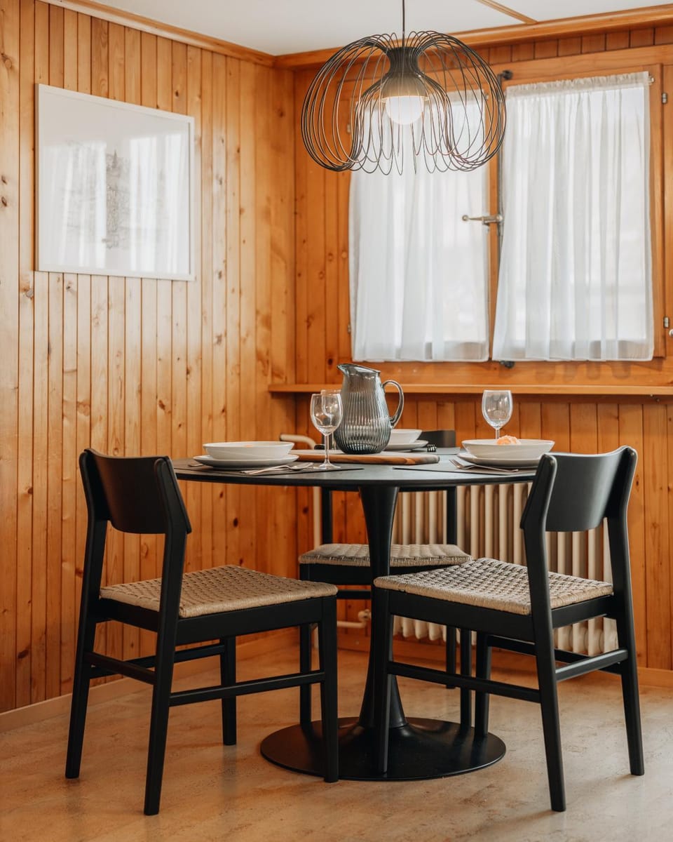 Seating area, Dining area, Food, Food