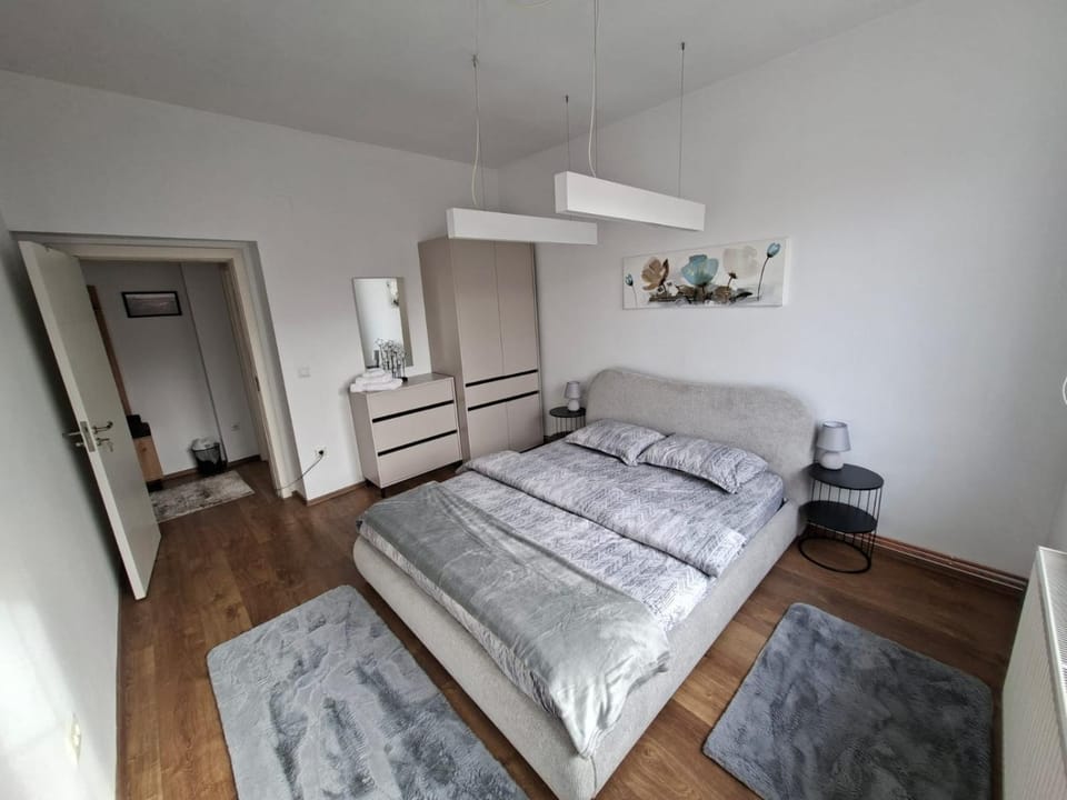 Bed, Photo of the whole room, Bedroom, towels, wardrobe