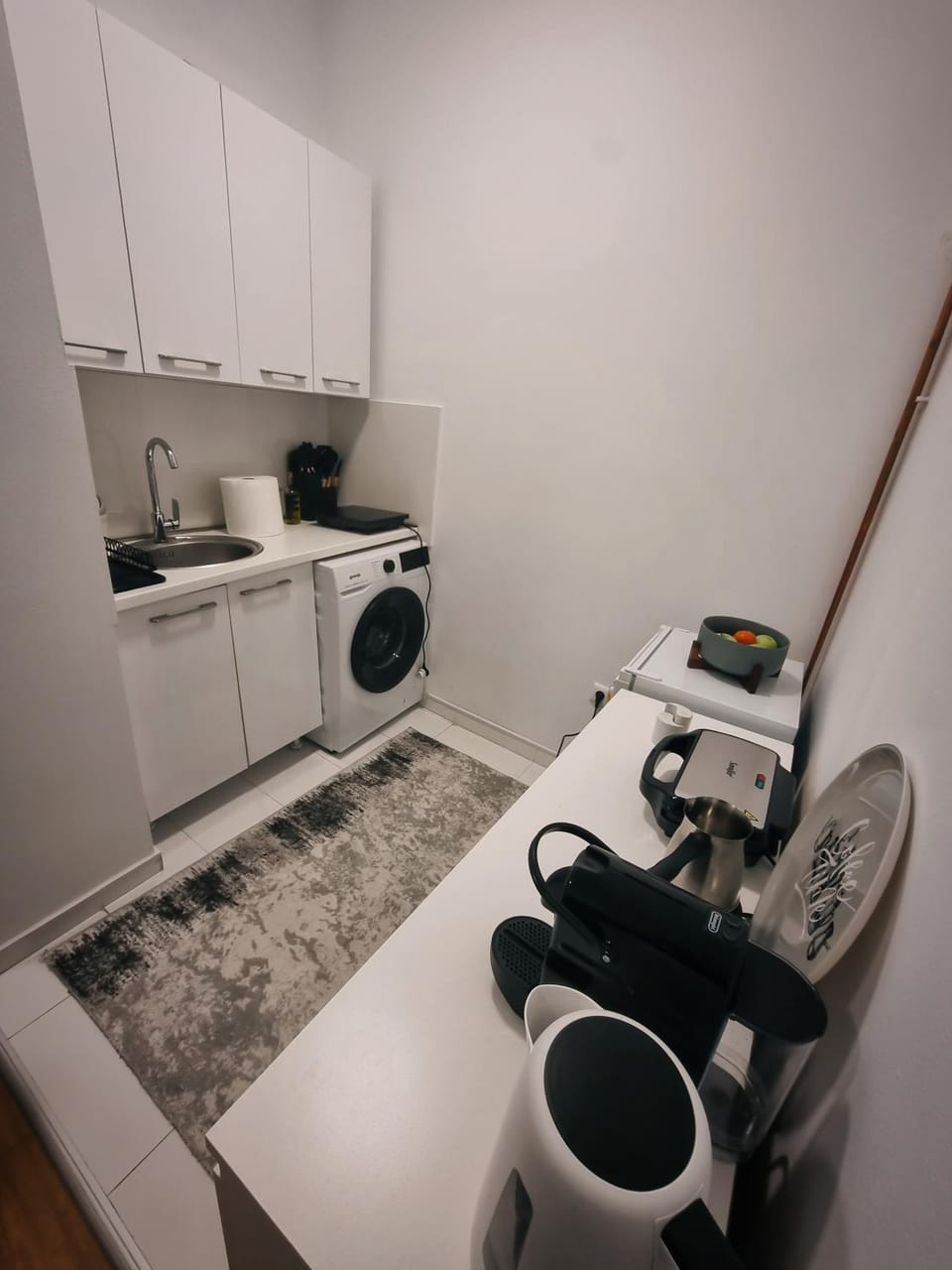 Coffee/tea facilities, Kitchen or kitchenette, minibar, stove, toaster, washing machine