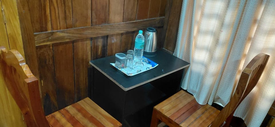 Jackroot Heritage wood villa Athirappilly Villa in Kerala