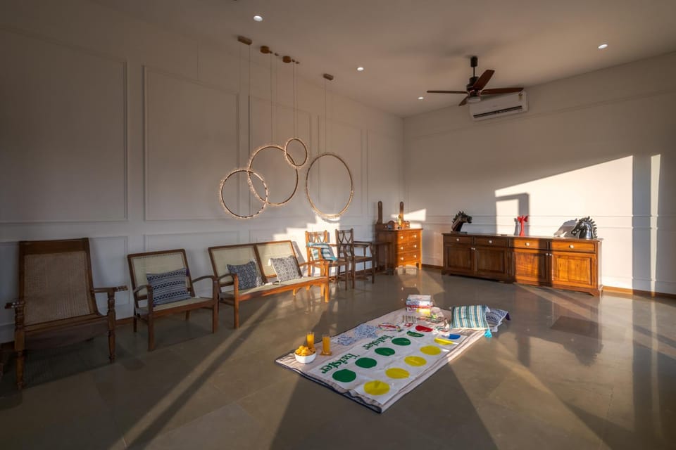 Living room, Seating area